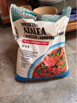 Azalea Camellia Plant Food. 18lbs