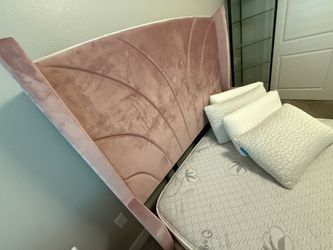 Pink Queen Sized Bed with Mattress