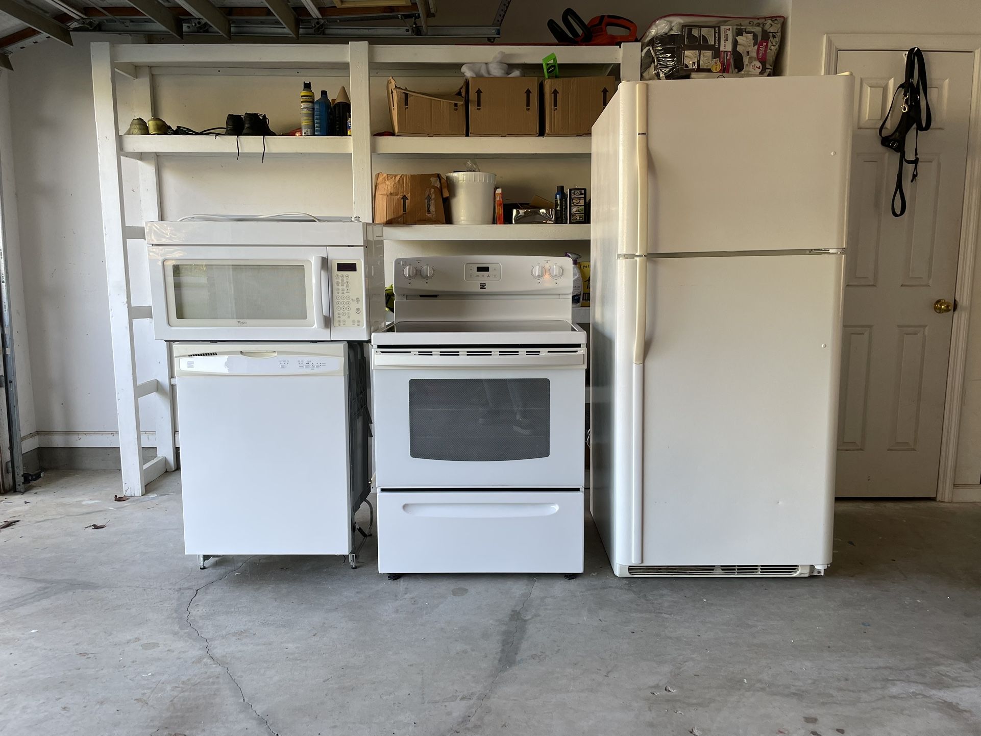 Complete set of Kenmore/Whirlpool Fridge Oven Dishwasher Microwave