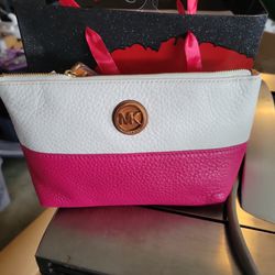 New Michael Kors Fuschia Pink Wristlet Wallet  Mother's Day Graduation Gift 