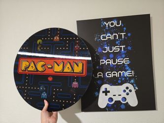 Pac Man Halographic Wall Sign w/video