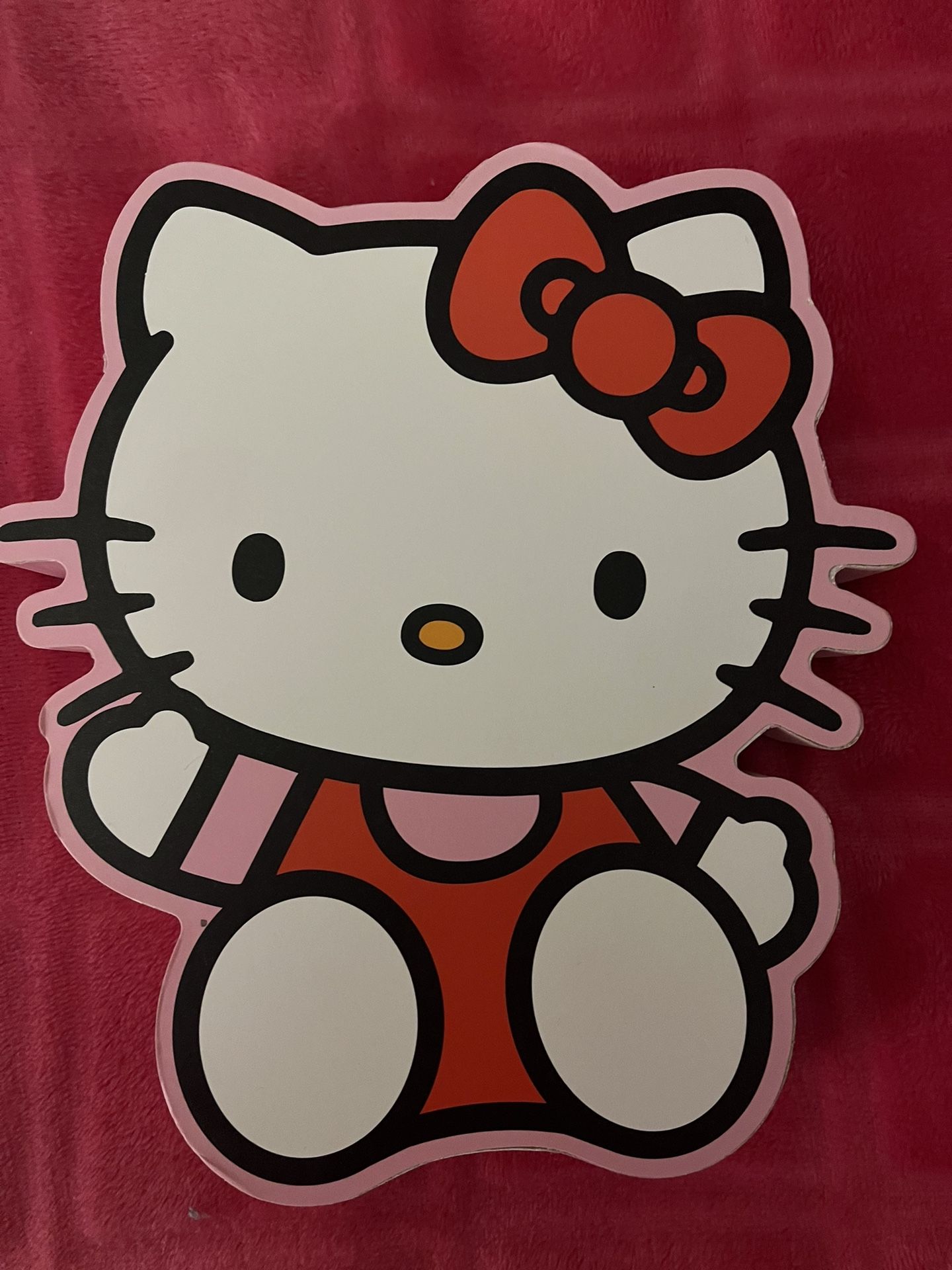 Hello kitty wall hanging 