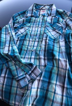 Levi’s flannel button down