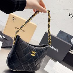 Hobo Masterpiece Chanel Bag
