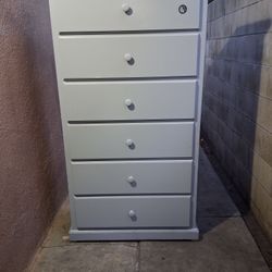 Drawer Dresser/Cajonera