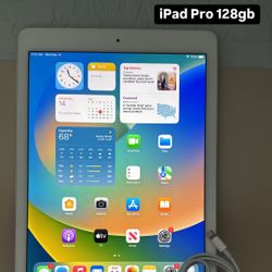 iPad Pro 128gb. Cellular! Like New And Unlocked! 