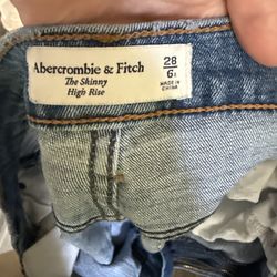 Abercrombie and fitch Jeans size in pic