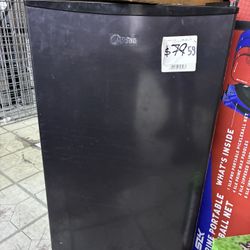 Midea Mini Fridge 