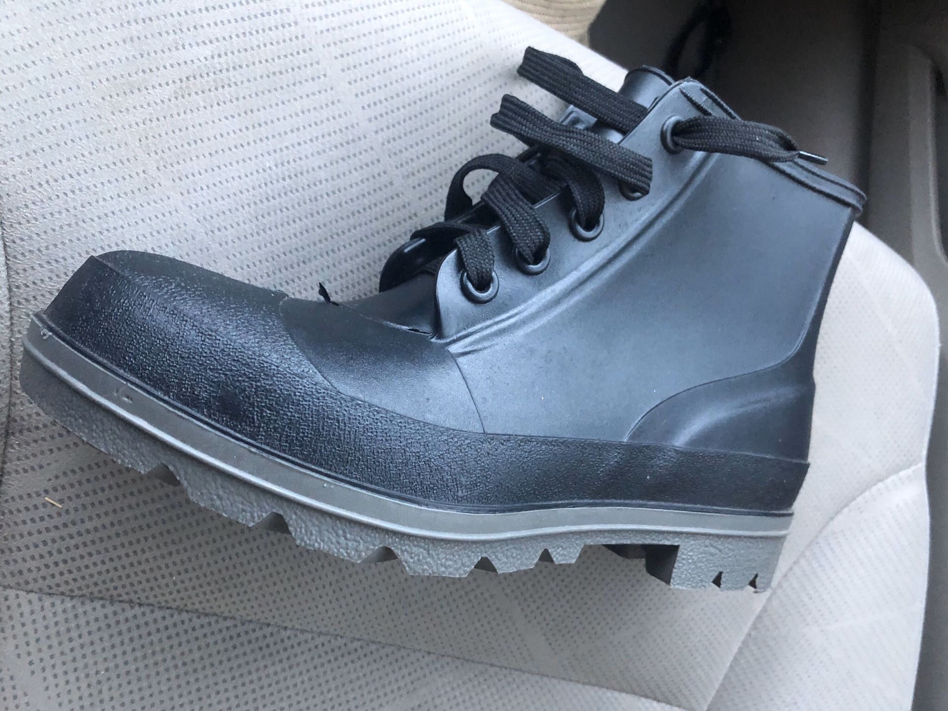 Men’s Steel Toe Rain Boots