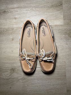 Woman’s Sperrys