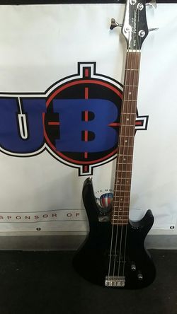 Washburn bantem bass series xb100