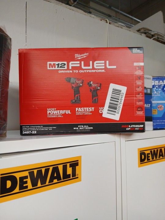 Milwaukee New M12 Fuel Tool.combo Kit