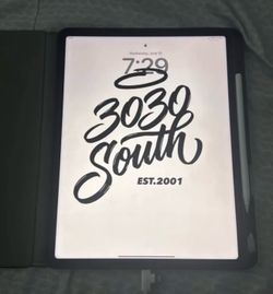 Ipad 12.9” 256gb with pencil and case