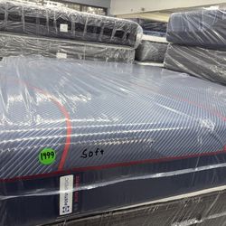 KING SIZE SEALY POSTUREPEDIC ELITE HYBRID “SOFT” MATTRESS & BOX SPRINGS BED SET