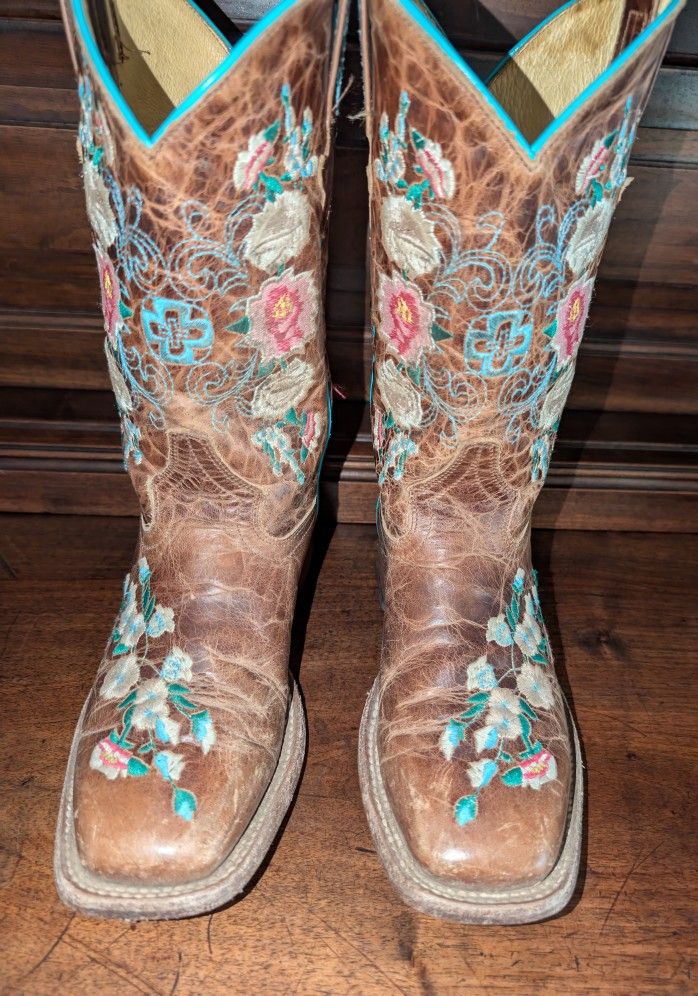 Girls Size 3 Macie Bean Rose Garden Embroidered Boots