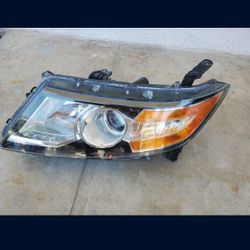 2014 - 2017 HONDA ODYSSEY LEFT HEADLIGHT DRIVER SIDE HALOGEN GENUINE USED OEM.  DD3