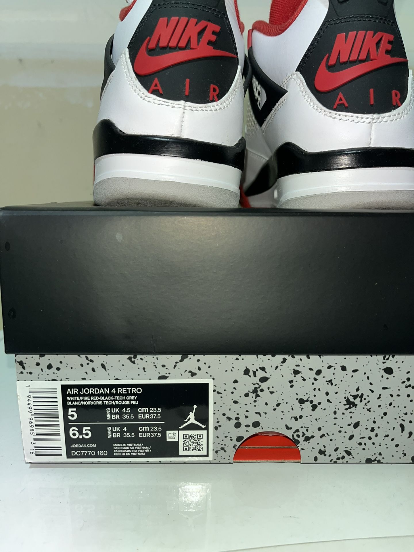 Nike Air Jordan Fire Red DC7770 160 Size Mens Retro IV OG With Original  Box Preowned