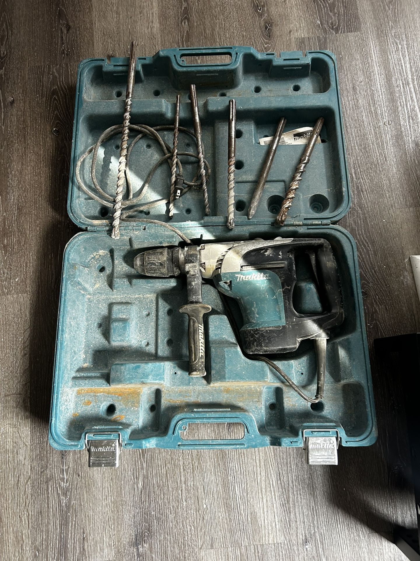 Makita Hr 4002 Hammer Drille 