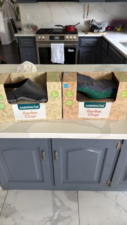 Garden clogs