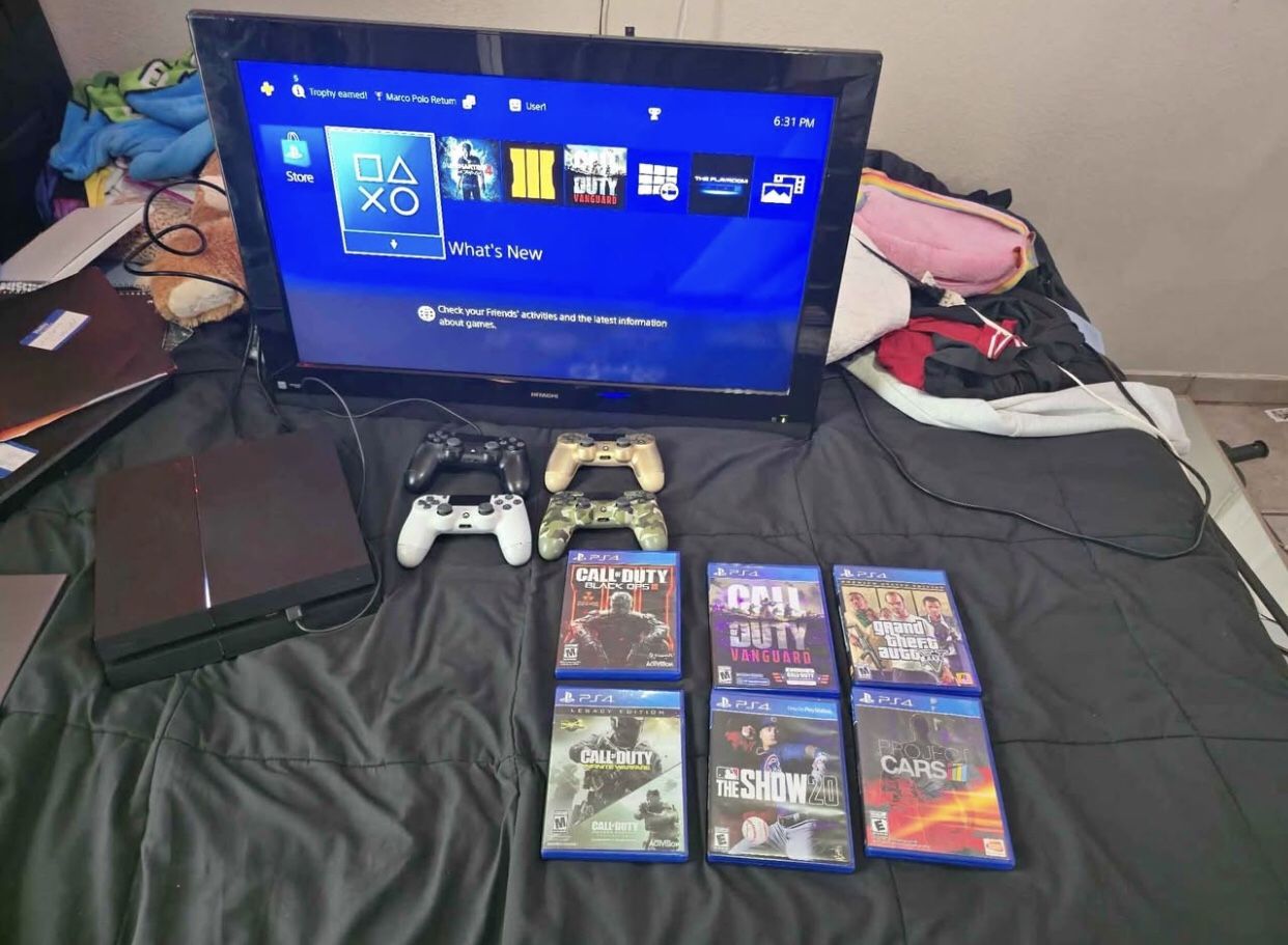 Ready To Play PS4, 4 Controllers, 5 Games + 2 Without Box, No Tv Included