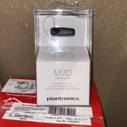 M70 Plantronics Bluetooth Headset