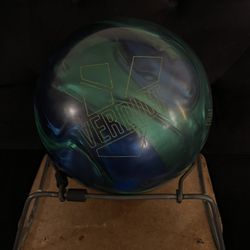 Ebonite Verdict bowling ball- 15lb
