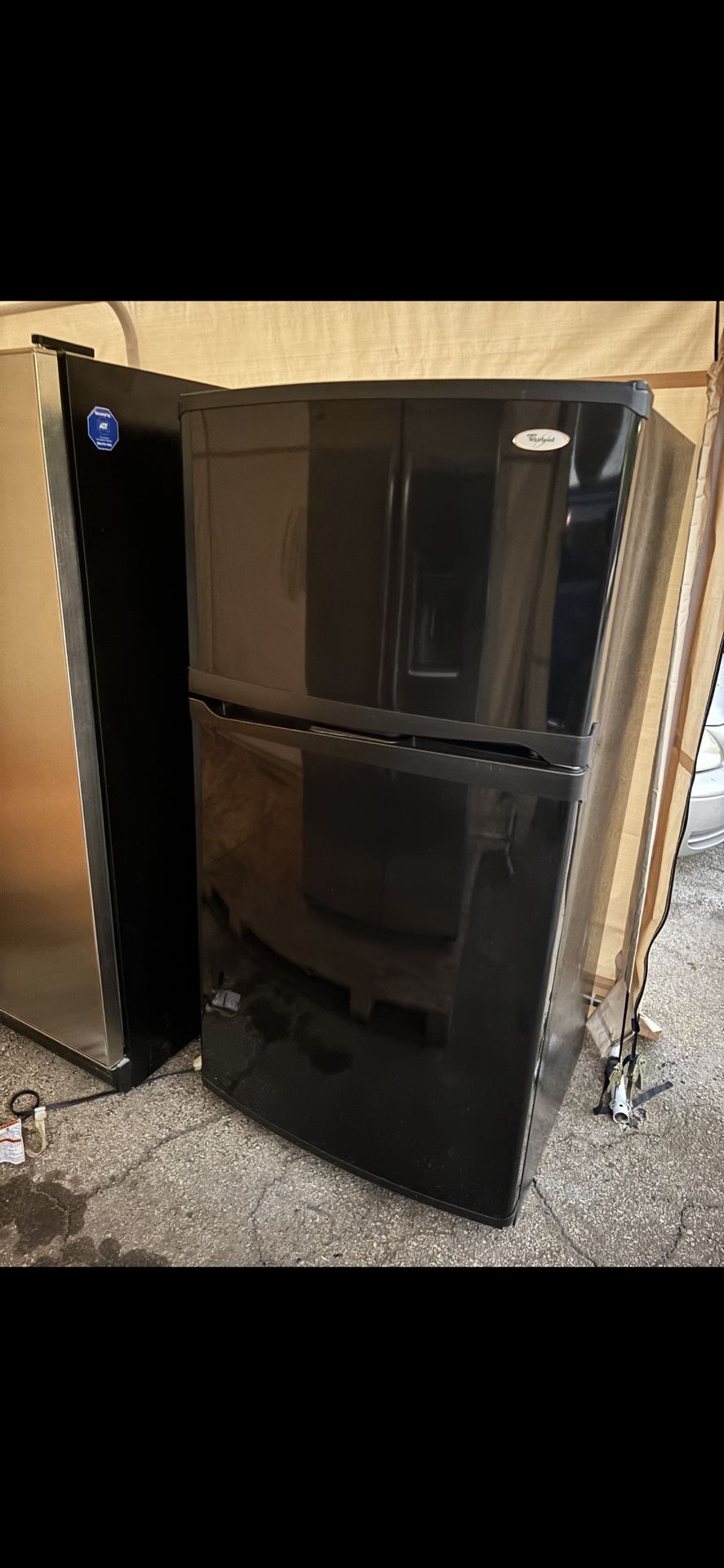 Whirlpool Top And Bottom Fridge