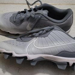 Boy's Cleats 
