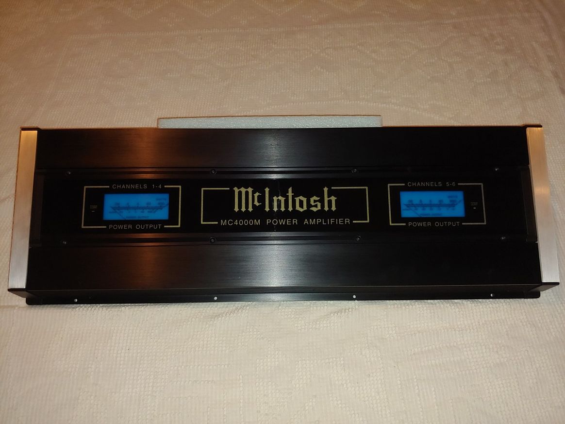 McIntosh 6 channel 12volt amplifier MC4000M