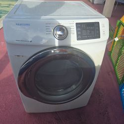 Samsung dryer machine used in good conditions