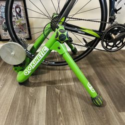 KURT KINETIC FLUID T 699C Bicycle Cycling Indoor Bike Trainer for Sale in Ventura CA OfferUp