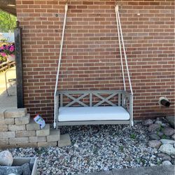 Mainstays Ella Rose 2-Person Cushioned Bench Porch Swing, Gray  Brand New 