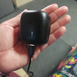 JBL Tune 220 TWS Wireless Earbuds