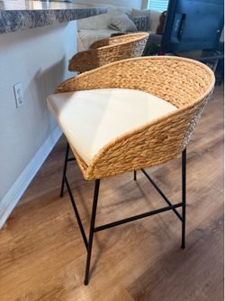 Set of 2 Modern Woven Counter Stools – Natural & Black