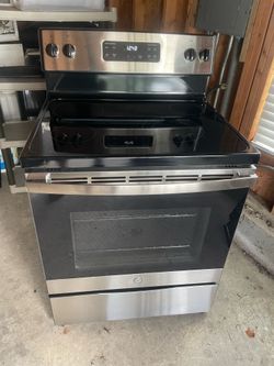 GE Electric Stove JBS60RK6SS
