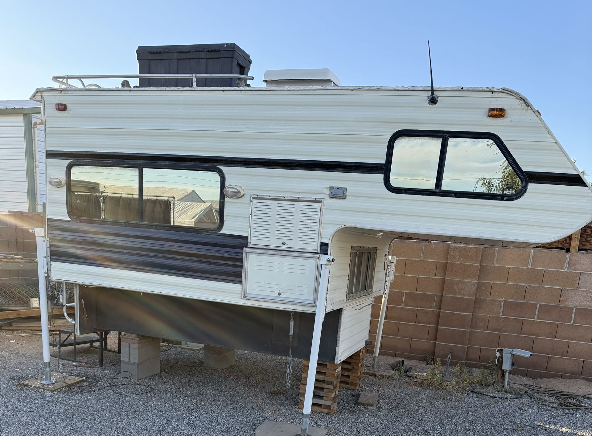 1986 Lance Lc 300/8.6