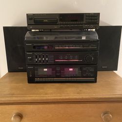 Panasonic Stereo And CD Player System 