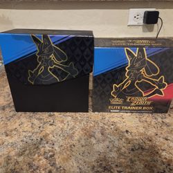 Crown Zenith 10 Booster Elite Trainer Box