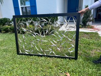 Metal wall decor