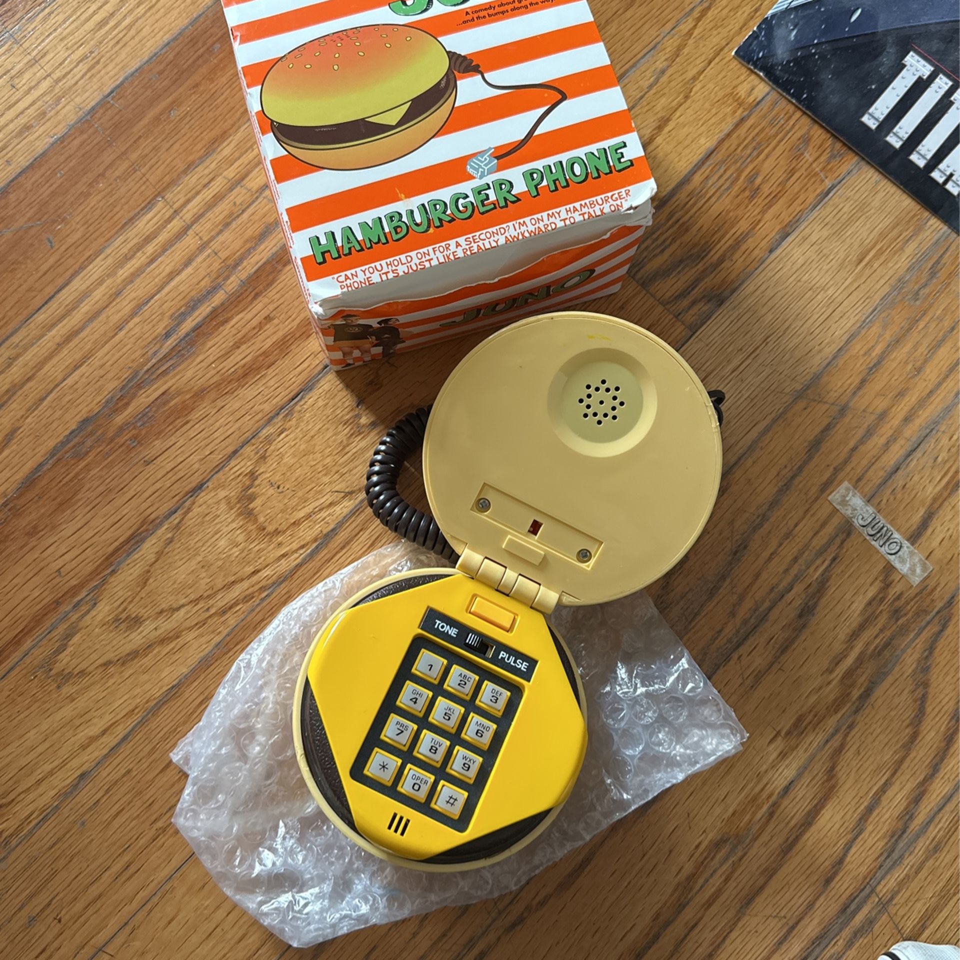 Juno Hamburger Phone