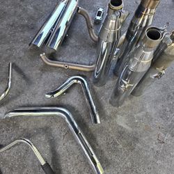 Harley Davidson Exhaust And Handle Bar