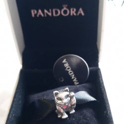 Authentic Pandora Kitty Cat Charm!!