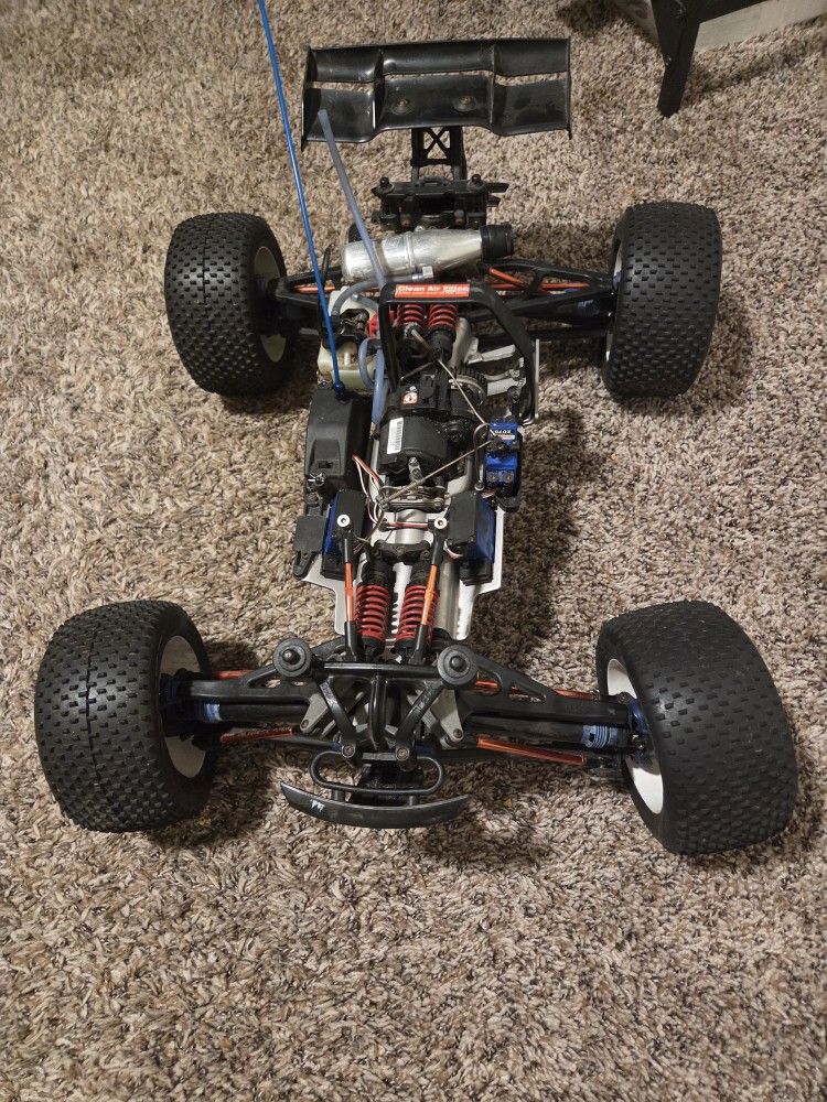 Traxxas Revo 3.3
