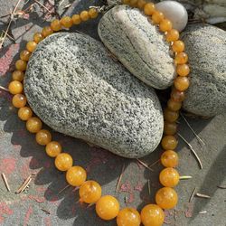 VTG Early Golden Honey Bakelite Amber Chunky Bead 18” Necklace