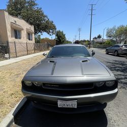 Dodge Challenger 2012 