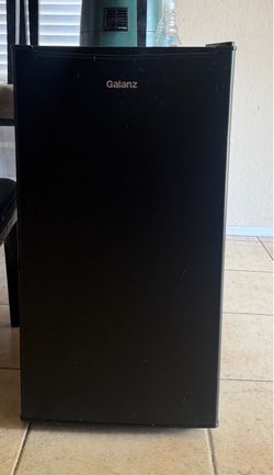 Galanz mini fridge