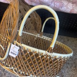 BABY DOLL BASKET