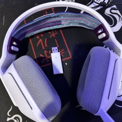Logitech G733 Wireless Gaming Headset for Sale in Commerce City CO OfferUp