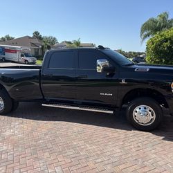2024 Ram 3500 Laramie Fully Loaded 