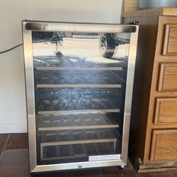 Frigidaire Wine Cooler Refrigerator 